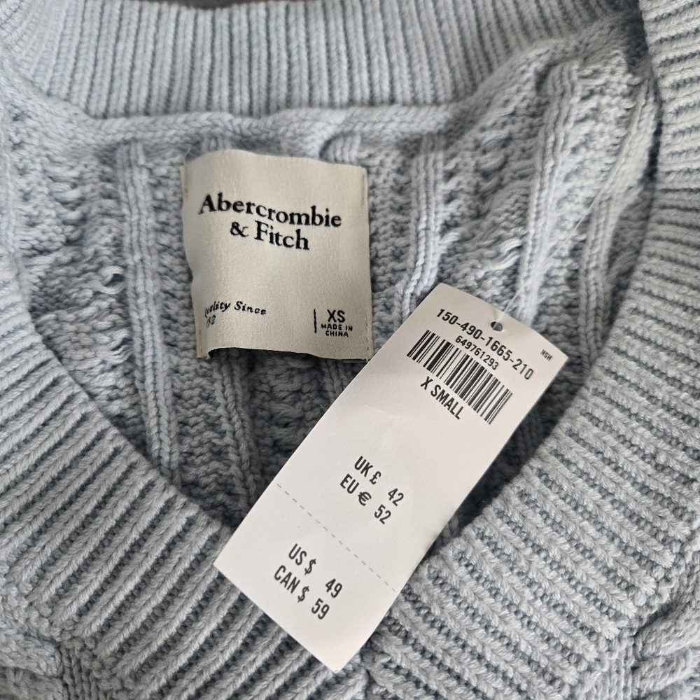 NWT Abercrombie V Neck Cable Knit Sweater Vest Light Blue - Picture 3 of 4